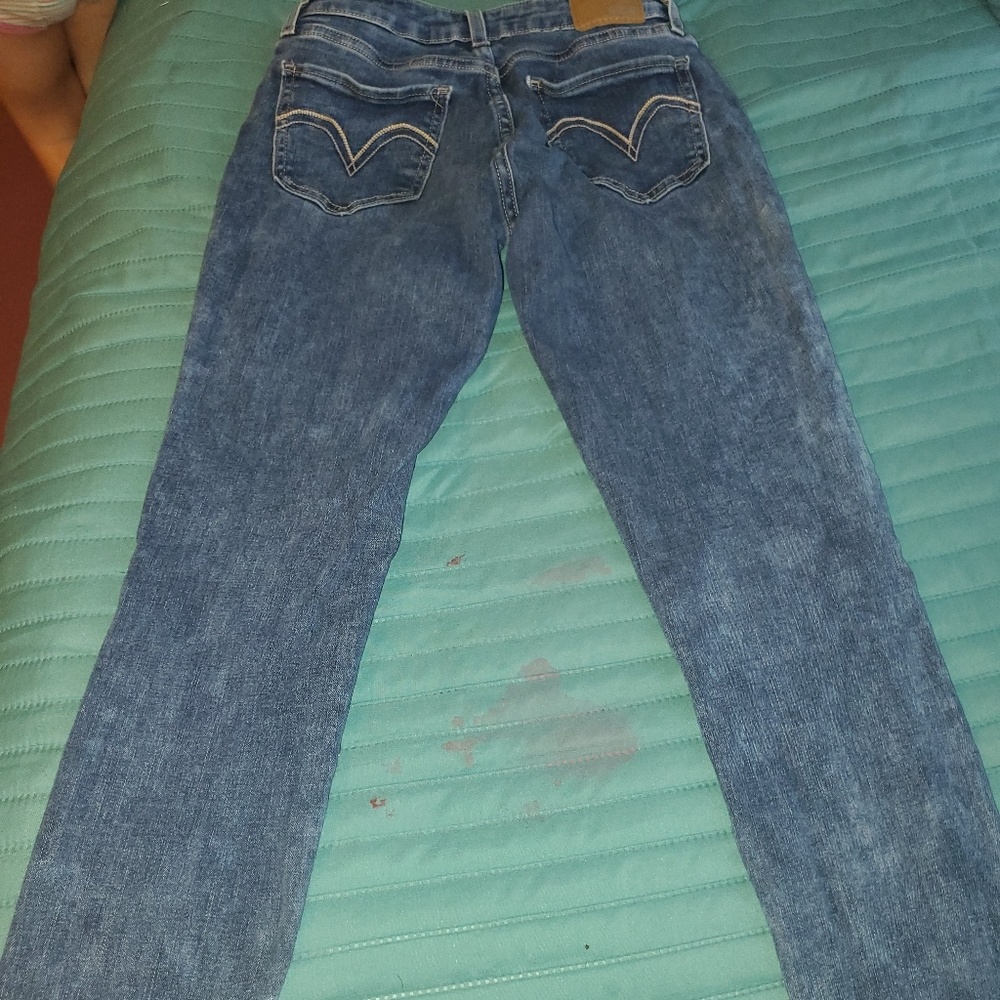 Levi jeans